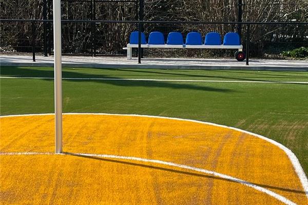 Aanleg kunstgras korfbalveld Hogeweg - Sportinfrabouw NV